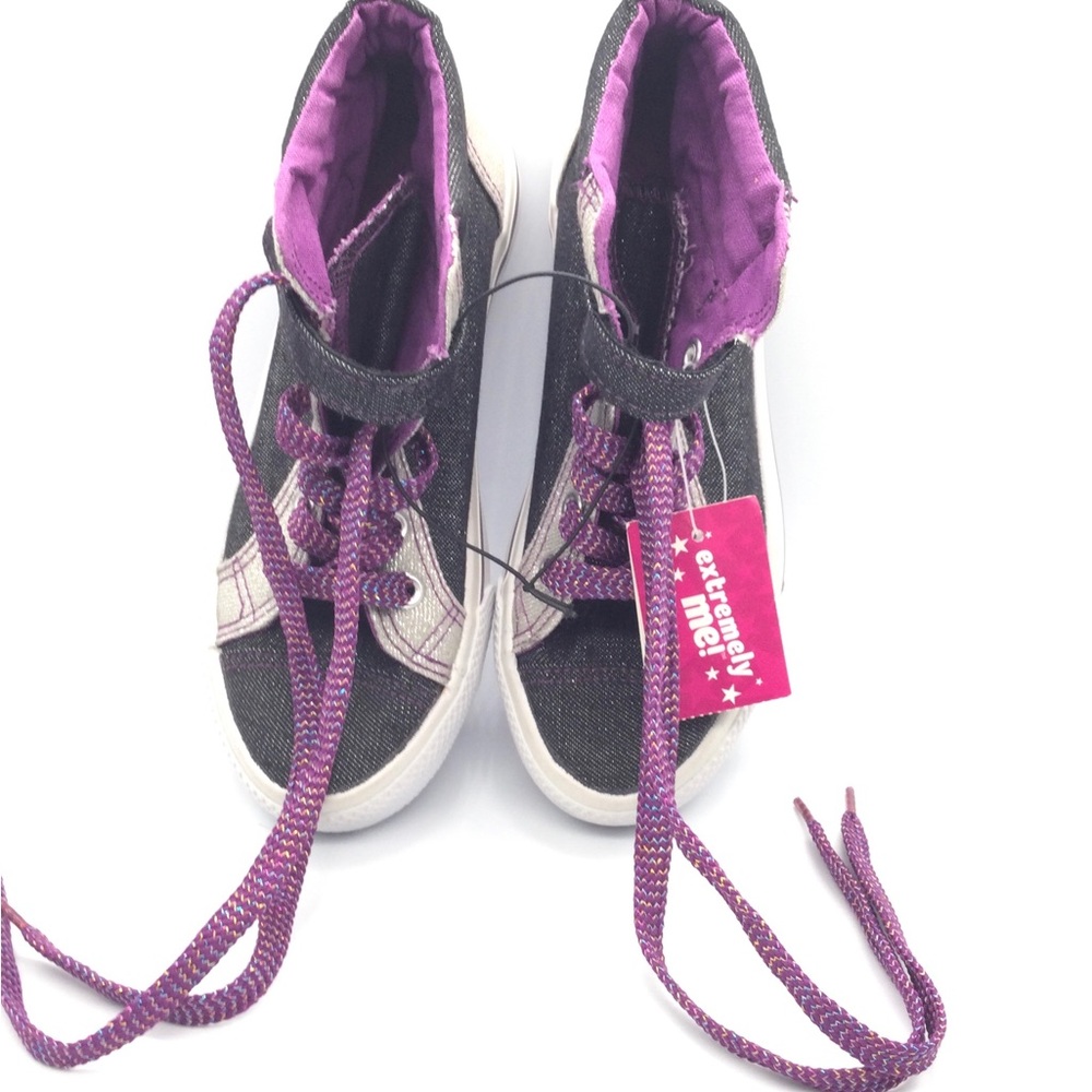 Girls extremely me hi top sneakers. New